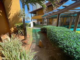 Rio Vermelho - Quarto sala amplo com piscina